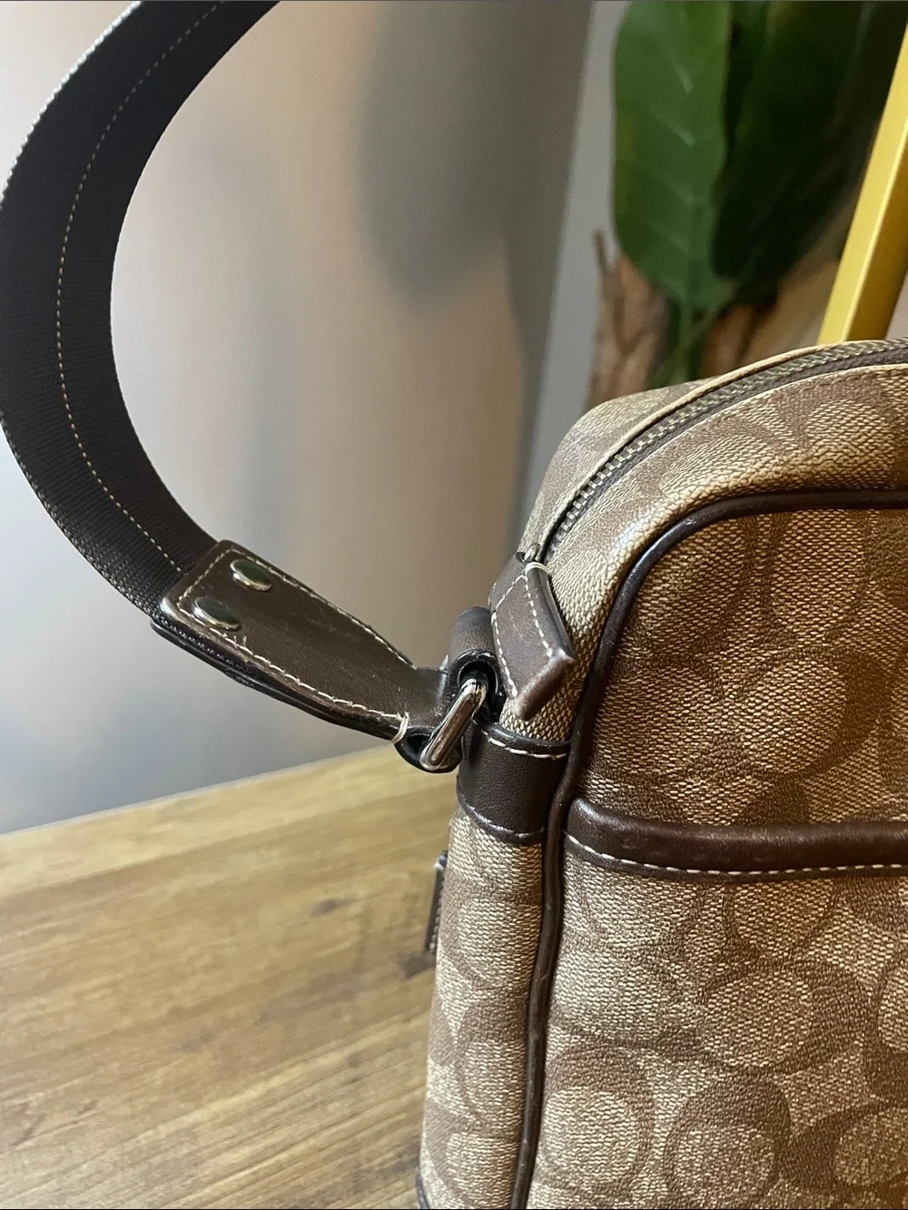 Coach compact messenger